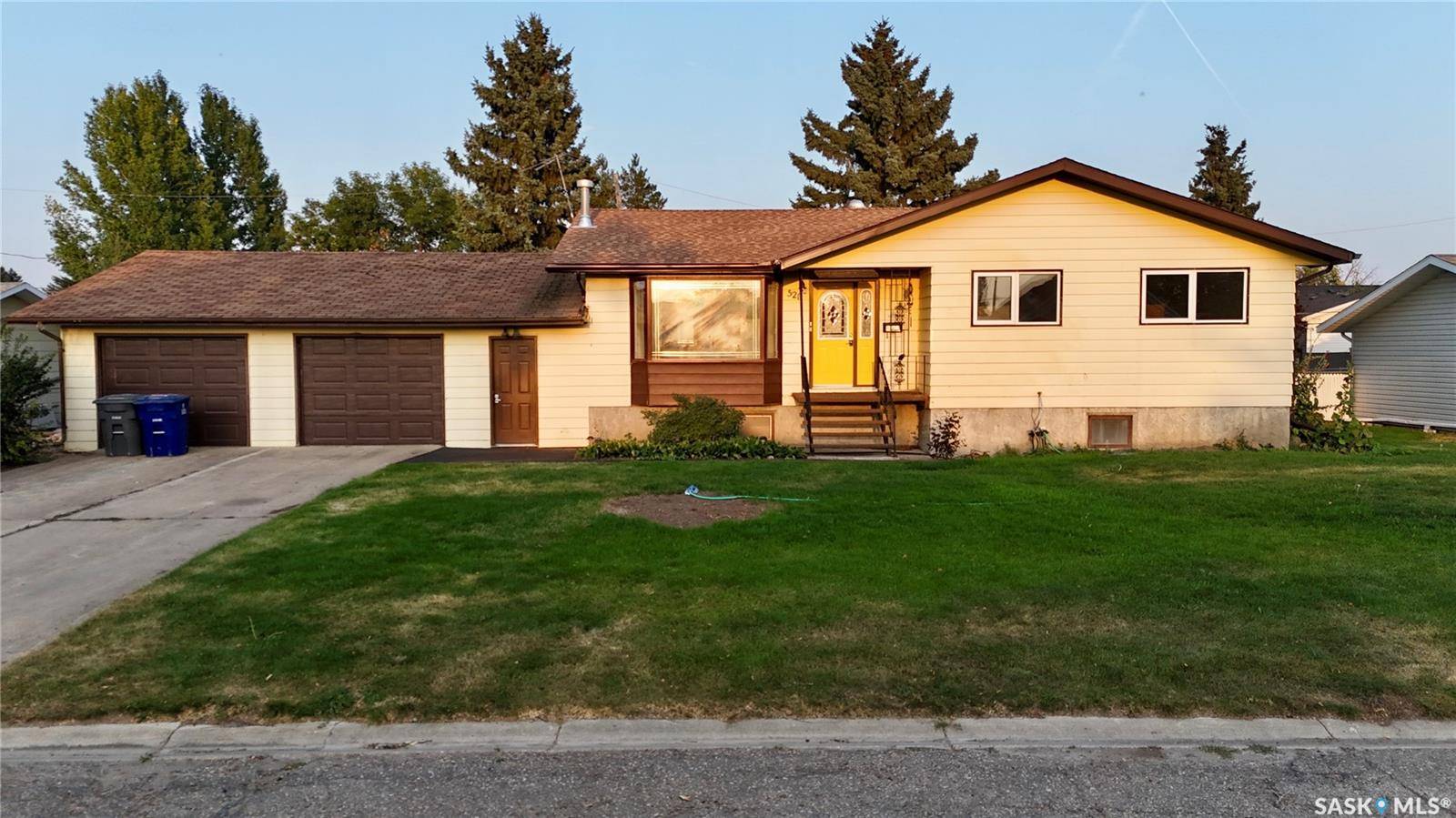 Outlook, SK S0L 2N0,521 Hearn STREET