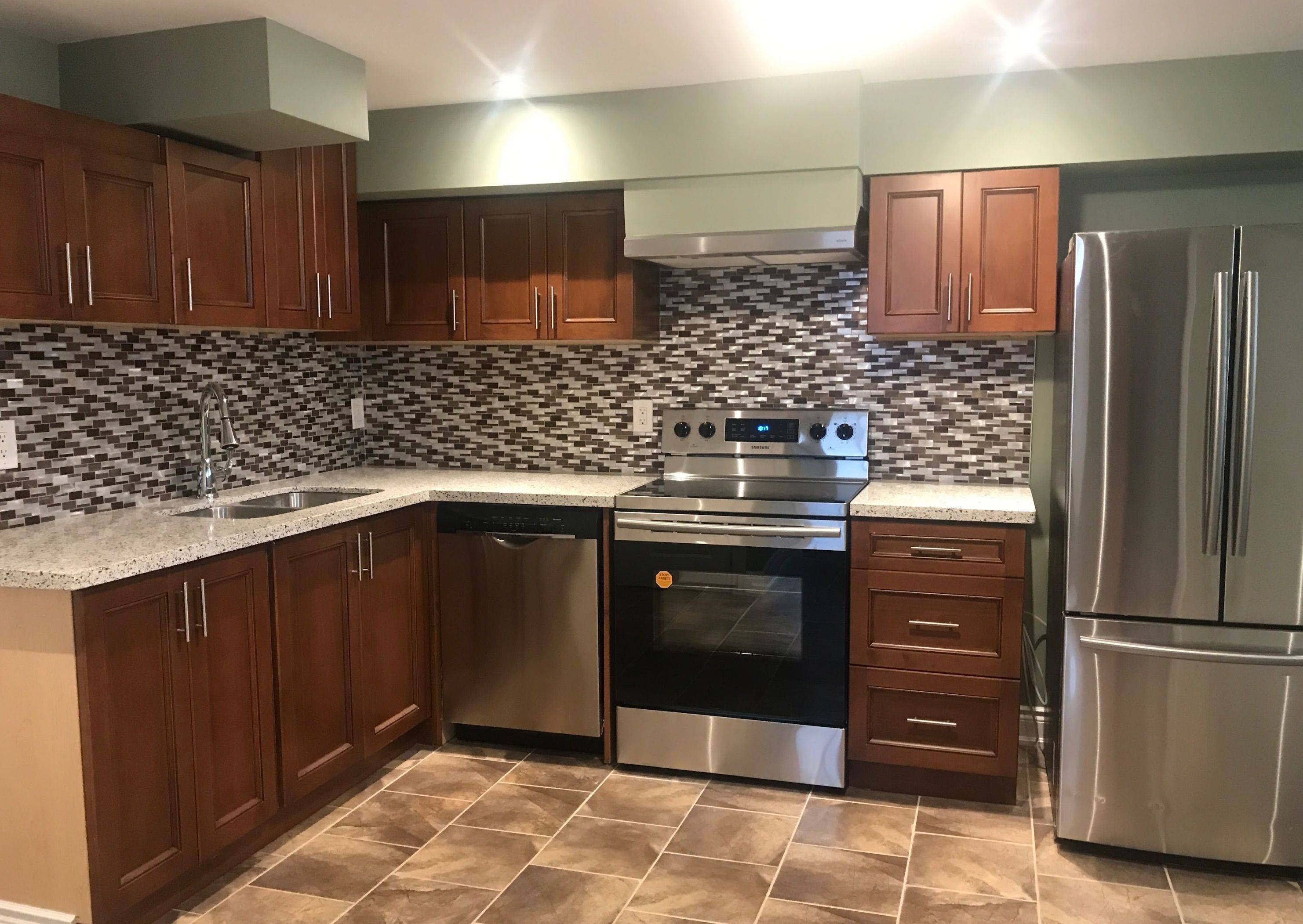 Mississauga, ON L4Y 2J4,926 Flagship DR #Lower 1