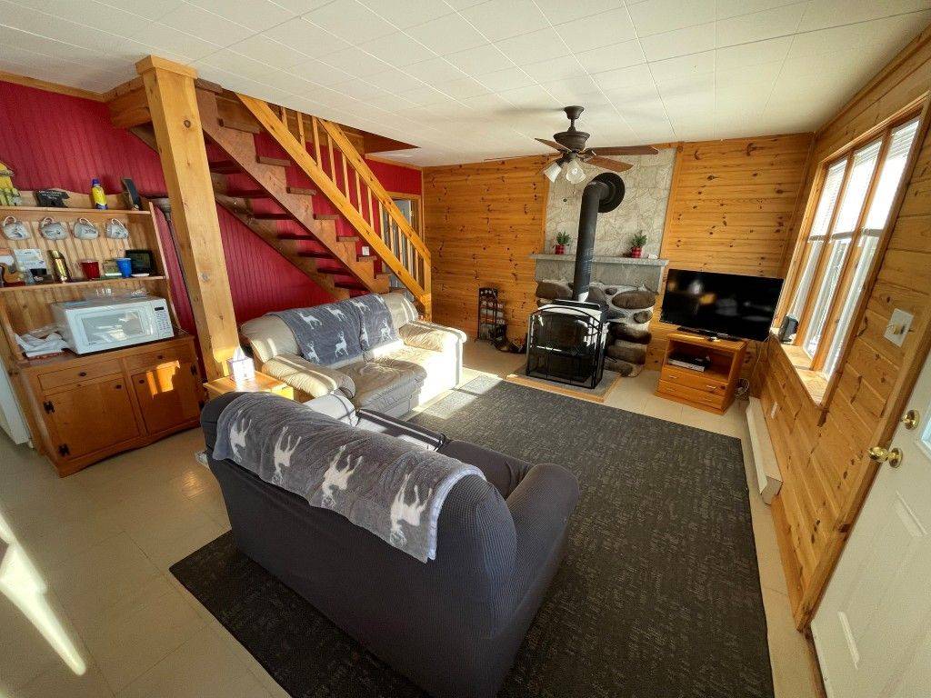 West Nipissing, ON P0H 1R0,151B Du Lac AVE