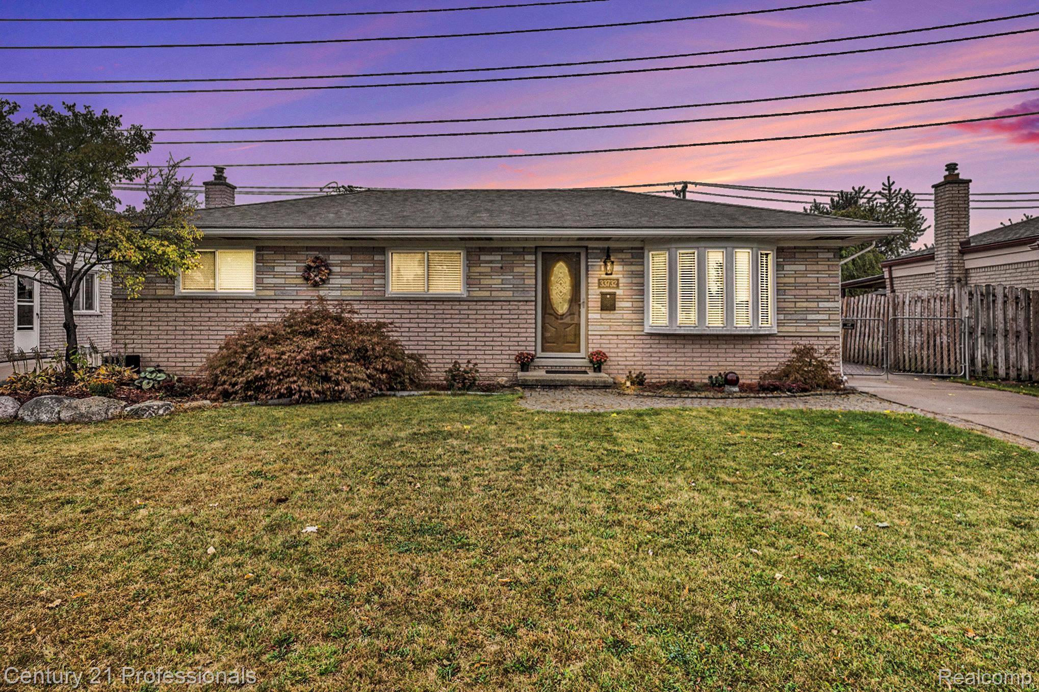 Sterling Heights, MI 48312,33732 Stonewood DR