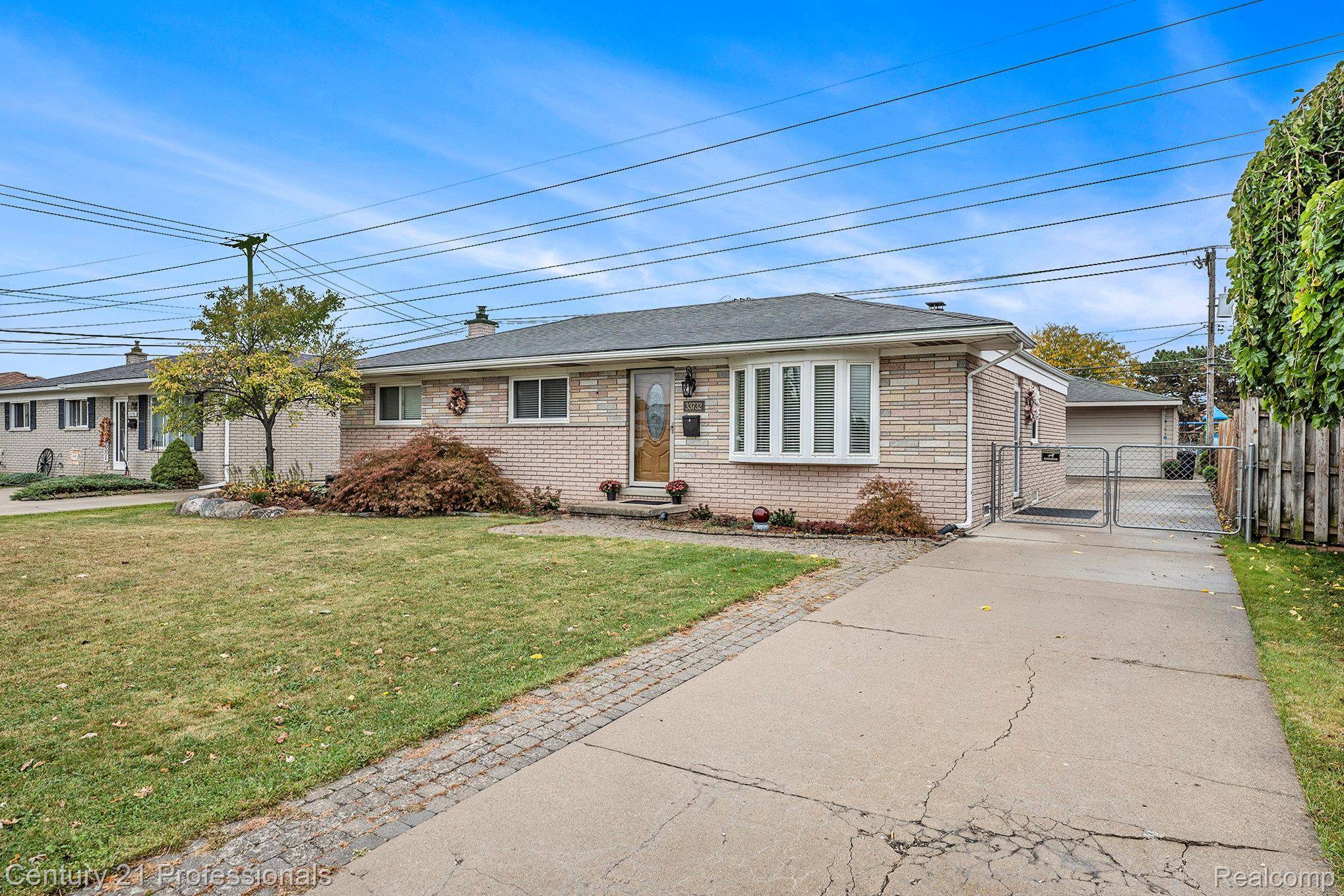 Sterling Heights, MI 48312,33732 Stonewood DR