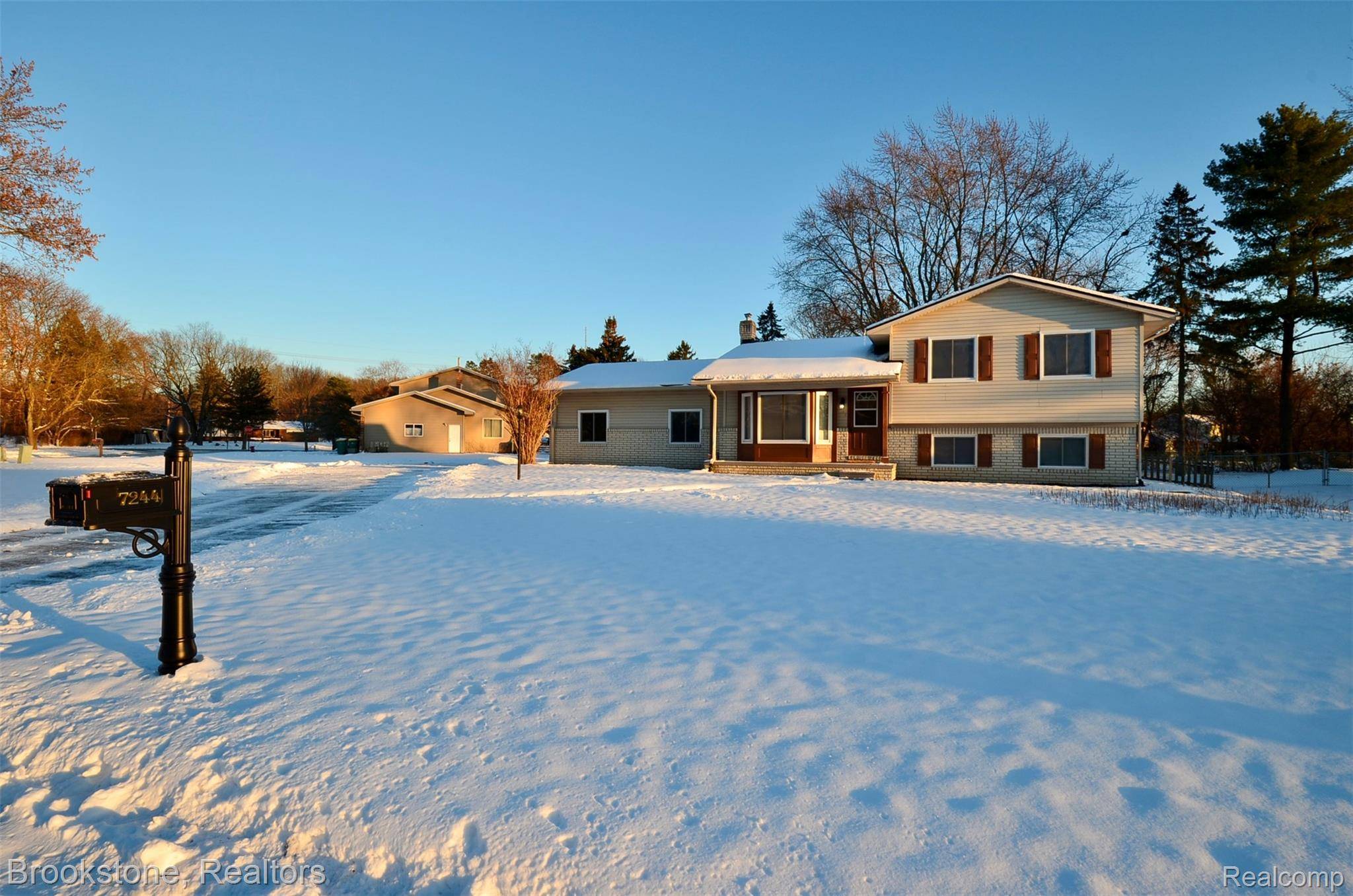 Clarkston, MI 48346,7244 Chapel View DR