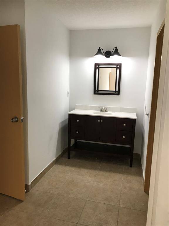 Deerfield Beach, FL 33064,4394 NW 9th Ave #21-3A