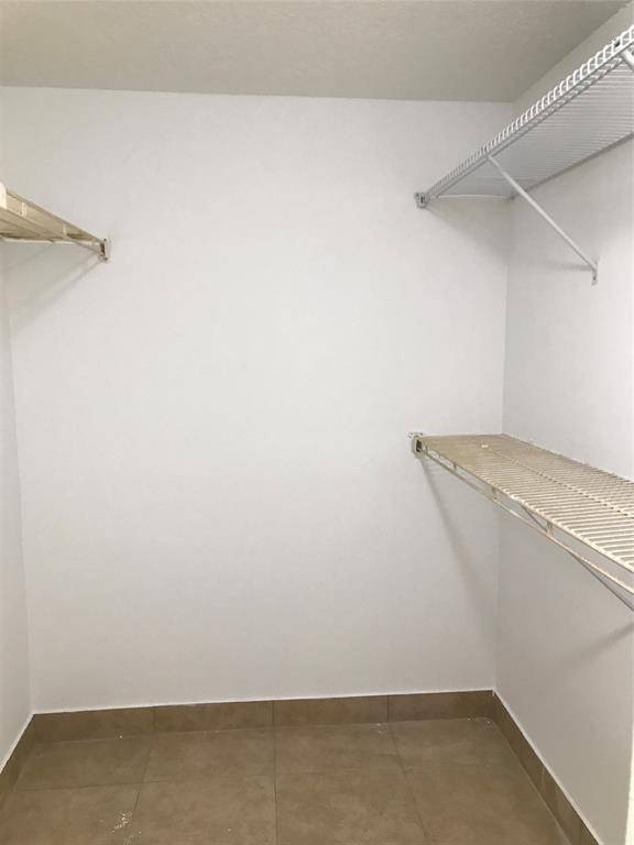 Deerfield Beach, FL 33064,4394 NW 9th Ave #21-3A