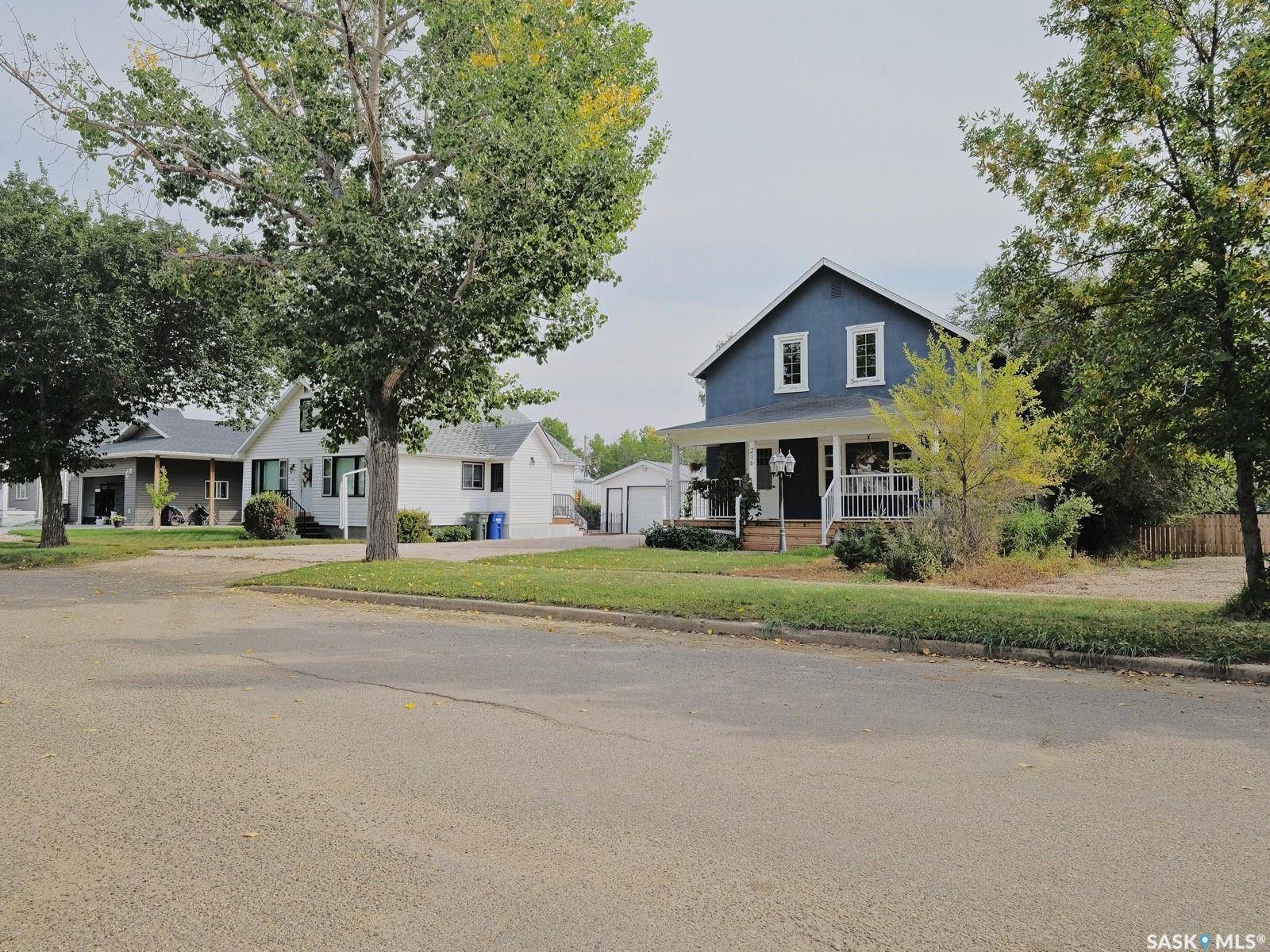 Rosetown, SK S0L 2V0,216 6th AVENUE W