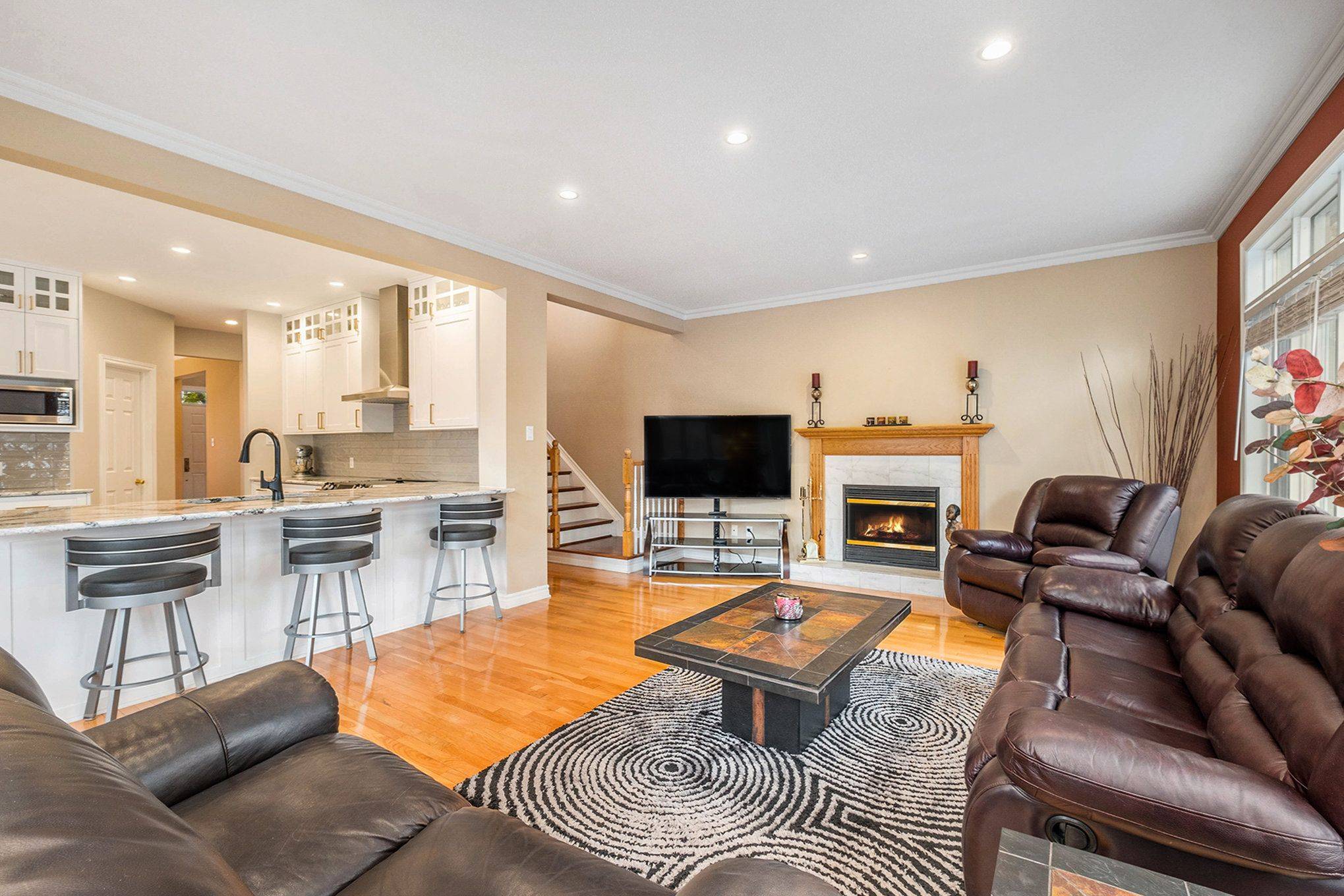 Blossom Park - Airport And Area, ON K1T 4E6,578 Devonwood CIR