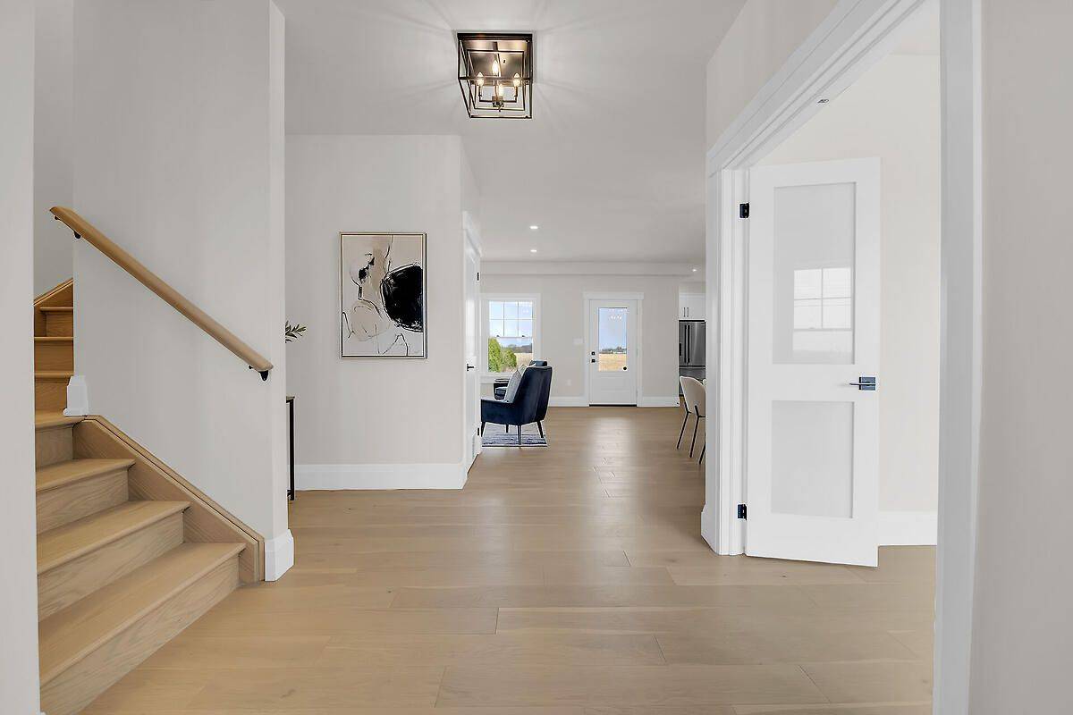 Hamilton, ON L0R 1W0,8184 Airport RD E