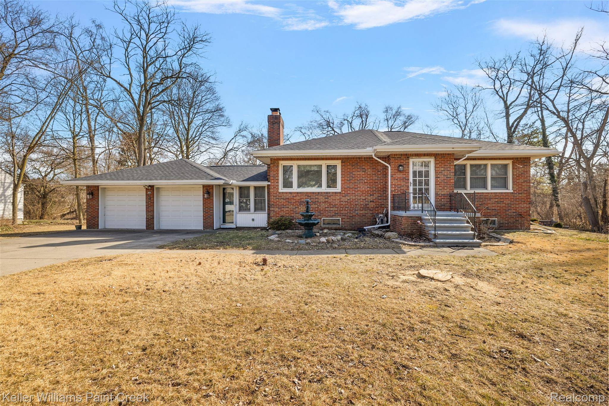 Rochester Hills, MI 48307,804 E AVON RD