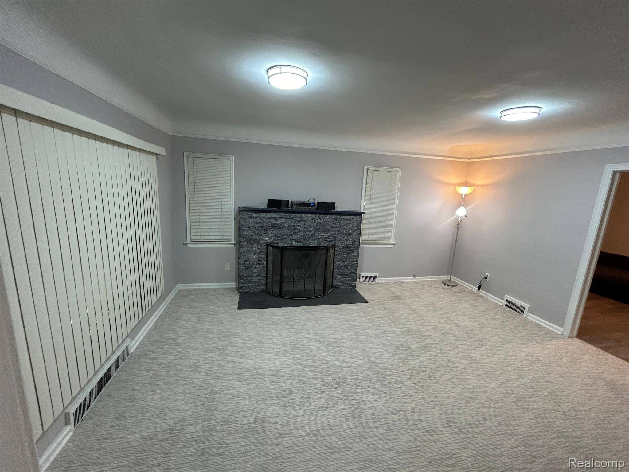 Detroit, MI 48219,21733 MCNICHOLS RD