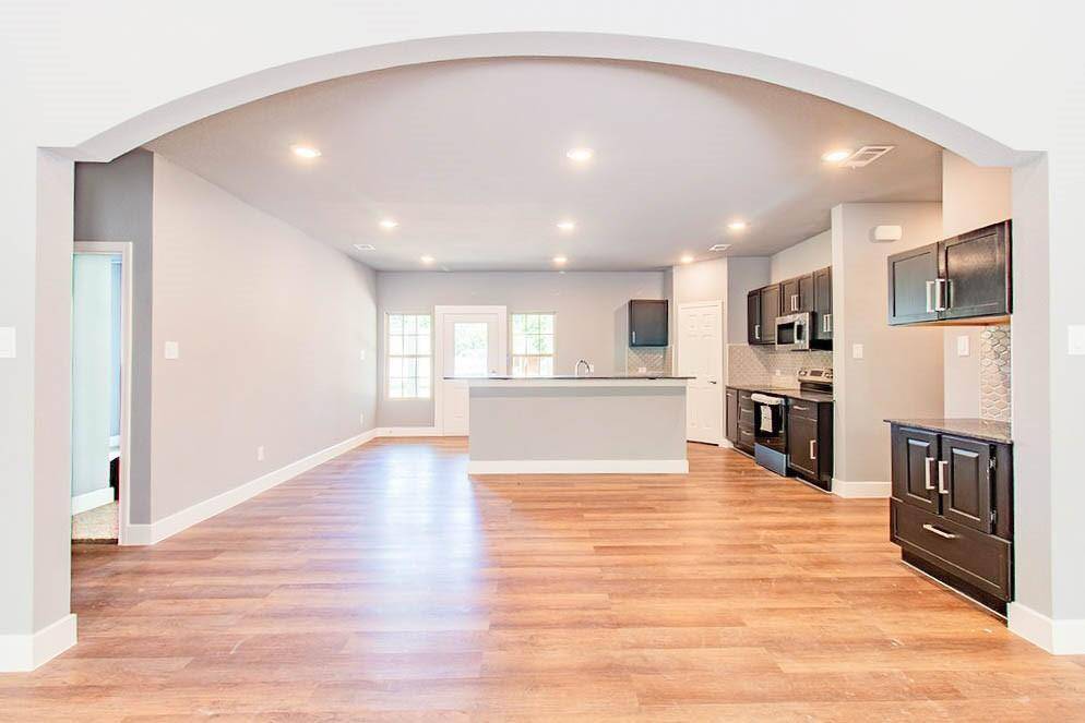 West Tawakoni, TX 75474,212 Navajo Trail