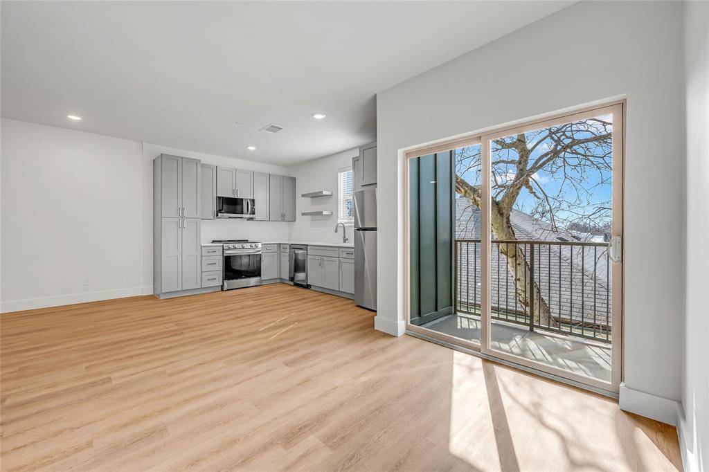 Dallas, TX 75214,5313 Reiger Avenue #302