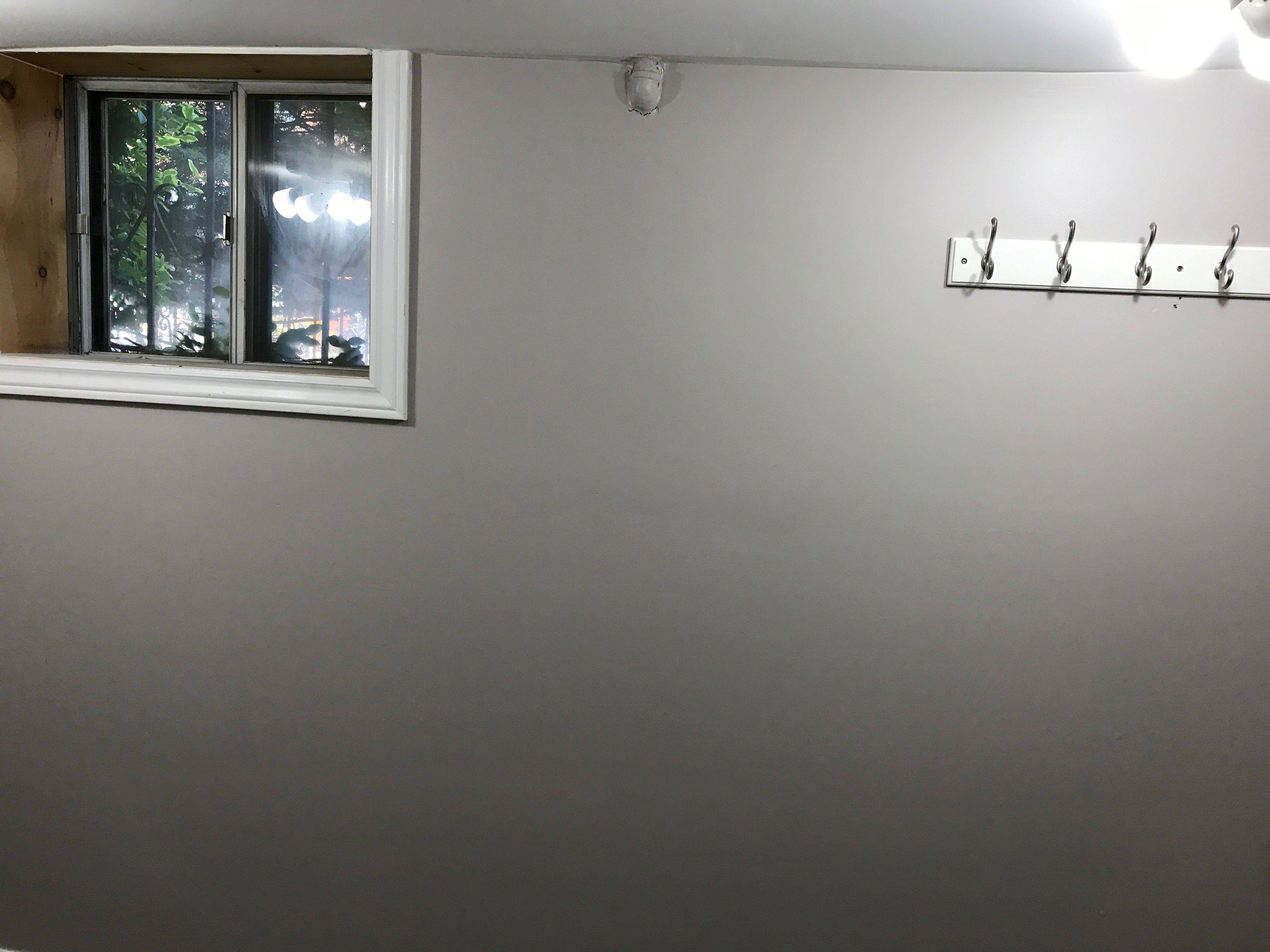 Toronto C01, ON M6H 1B3,1082 College ST