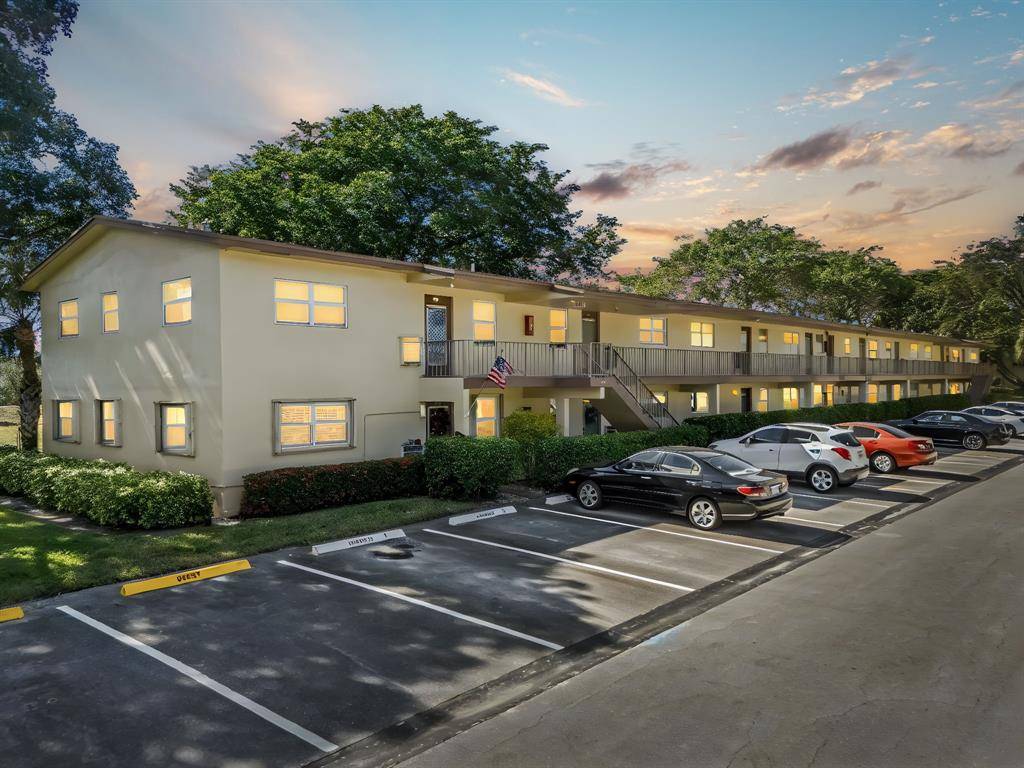 Margate, FL 33063,7390 NW 1st St #104