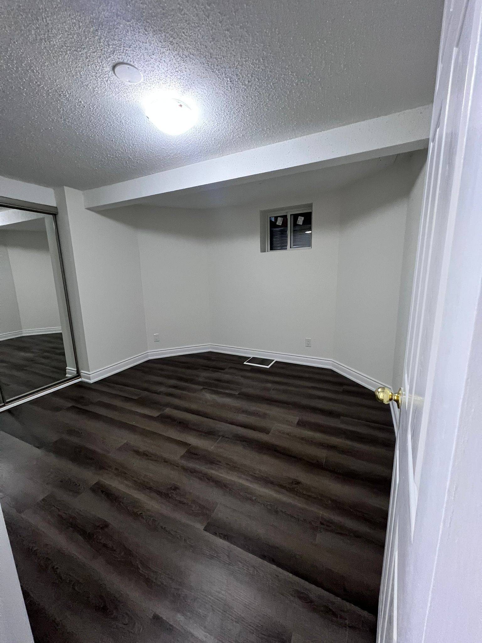 Brampton, ON L6W 4M8,24 BILLINGSLEY CT #BASEMENT