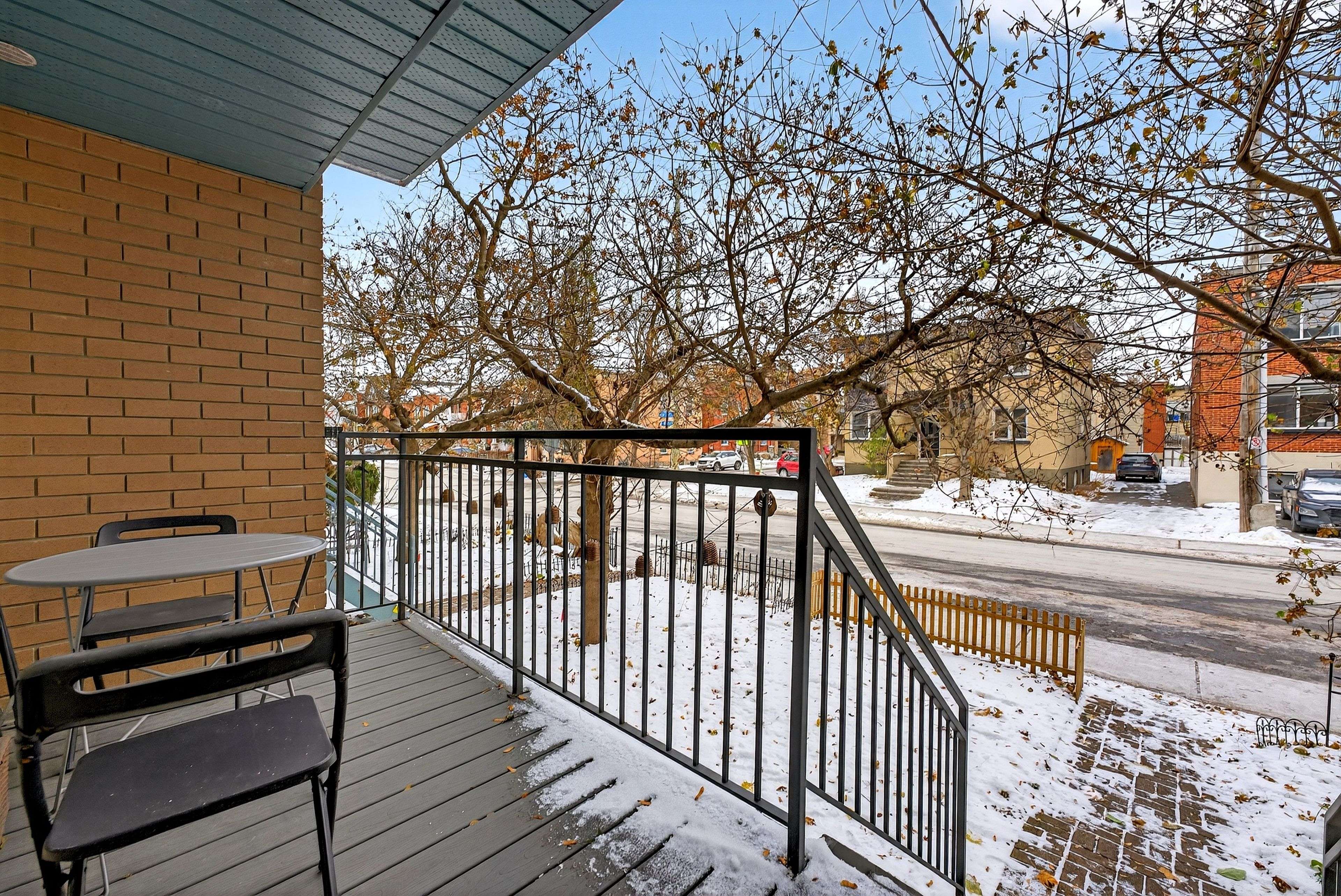 New Edinburgh - Lindenlea, ON K1M 2C5,395 Mackay ST