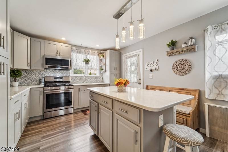 North Arlington Boro, NJ 07031,70 York Rd