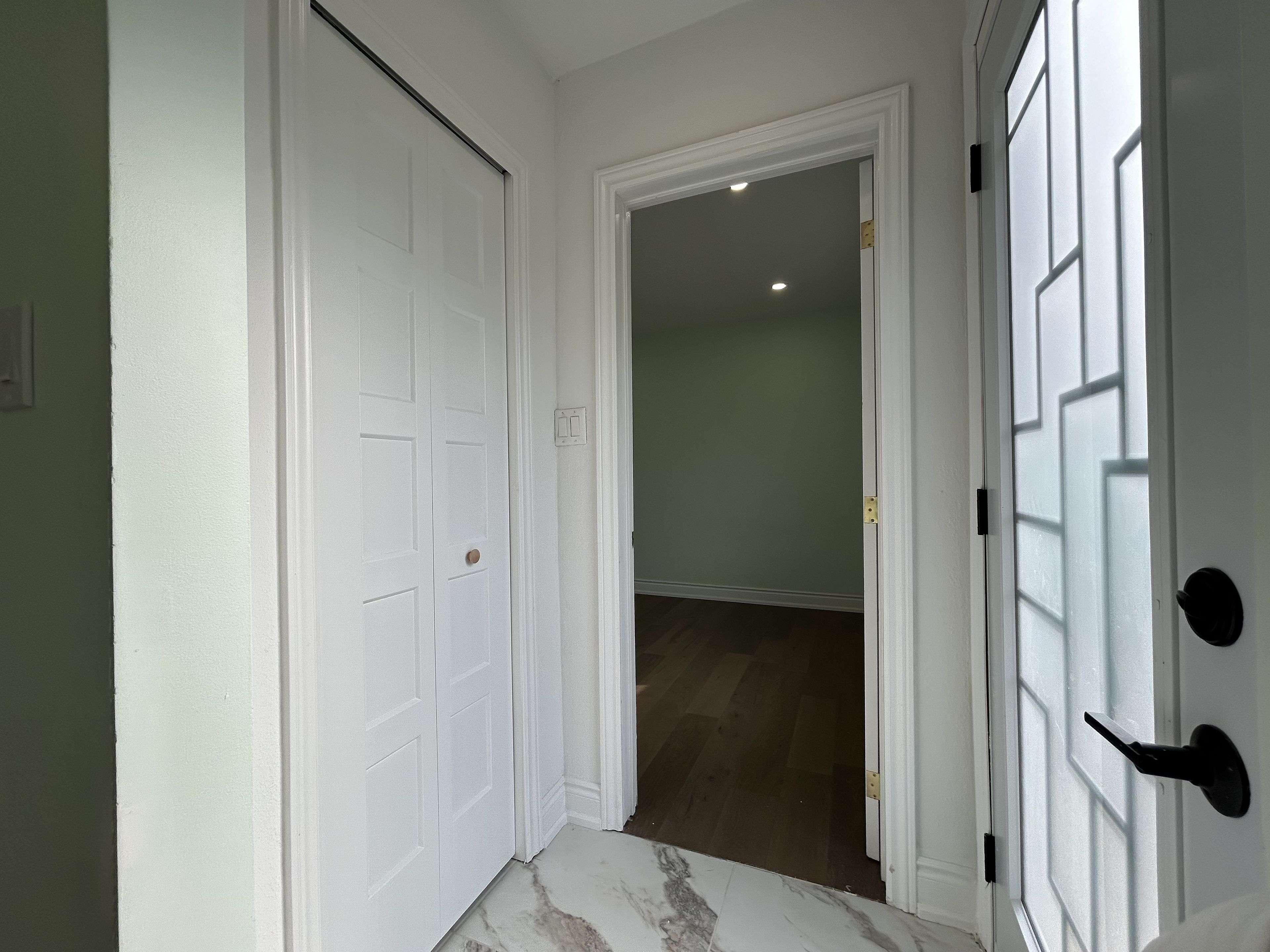 Toronto E06, ON M1L 1M4,35 Mack AVE