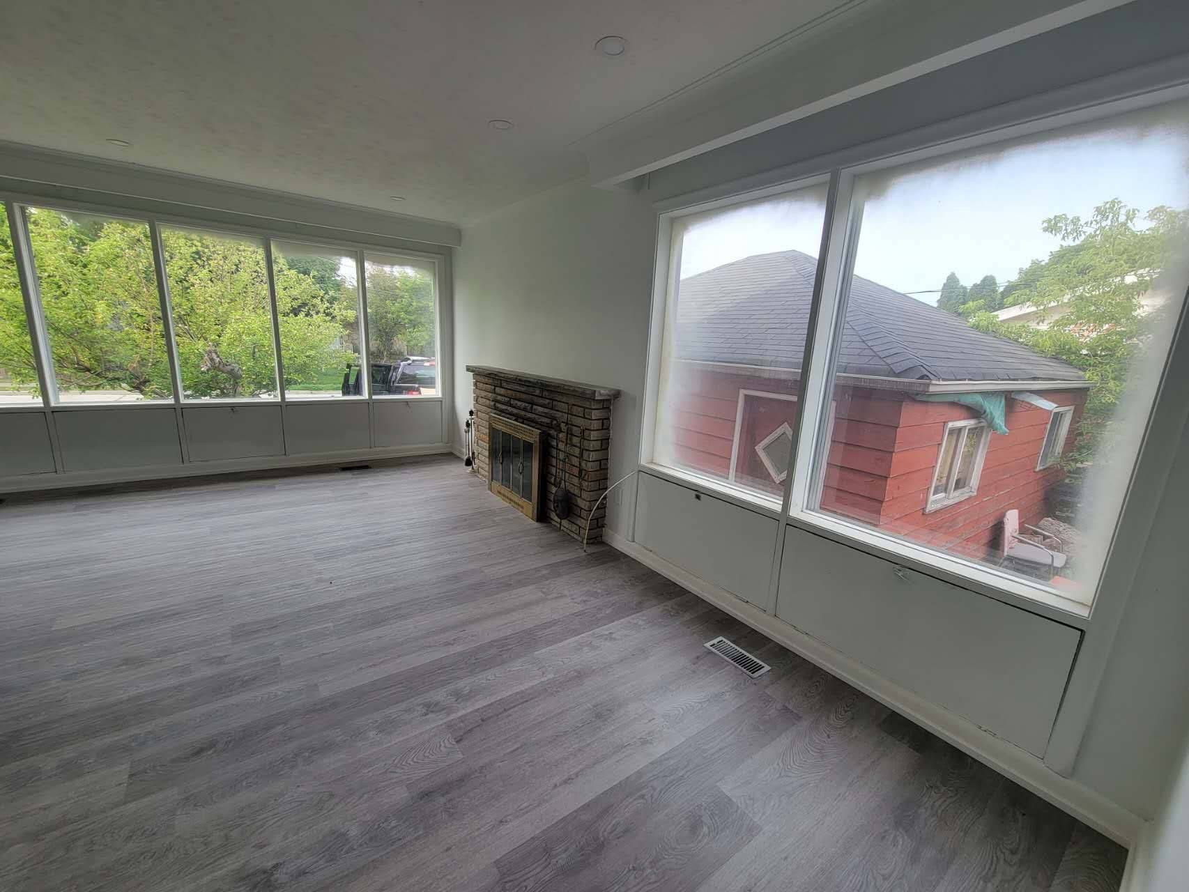 Richmond Hill, ON L4C 2H3,271 Conestoga AVE