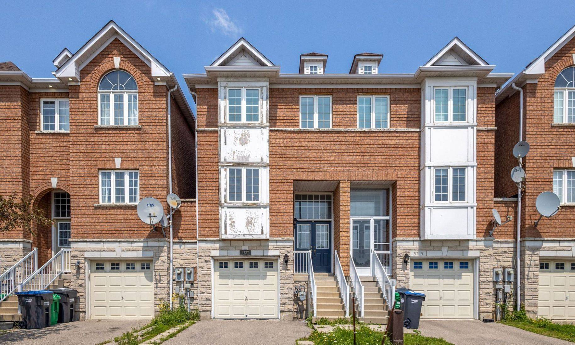 Mississauga, ON L5R 0B5,5727 Retreat ST