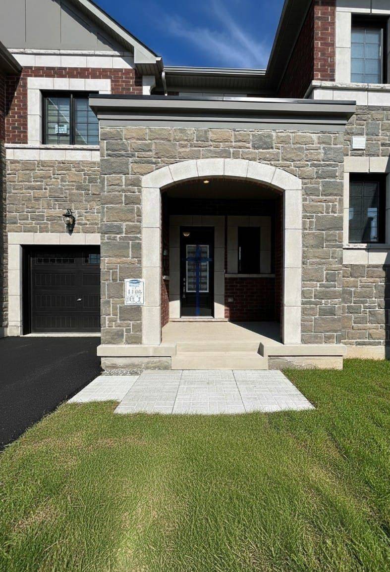 Milton, ON L9E 1Y6,1633 Thames CIR