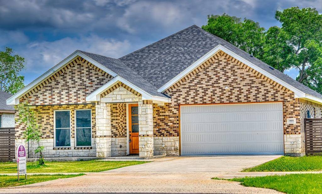 Terrell, TX 75160,809 S Adelaide Street