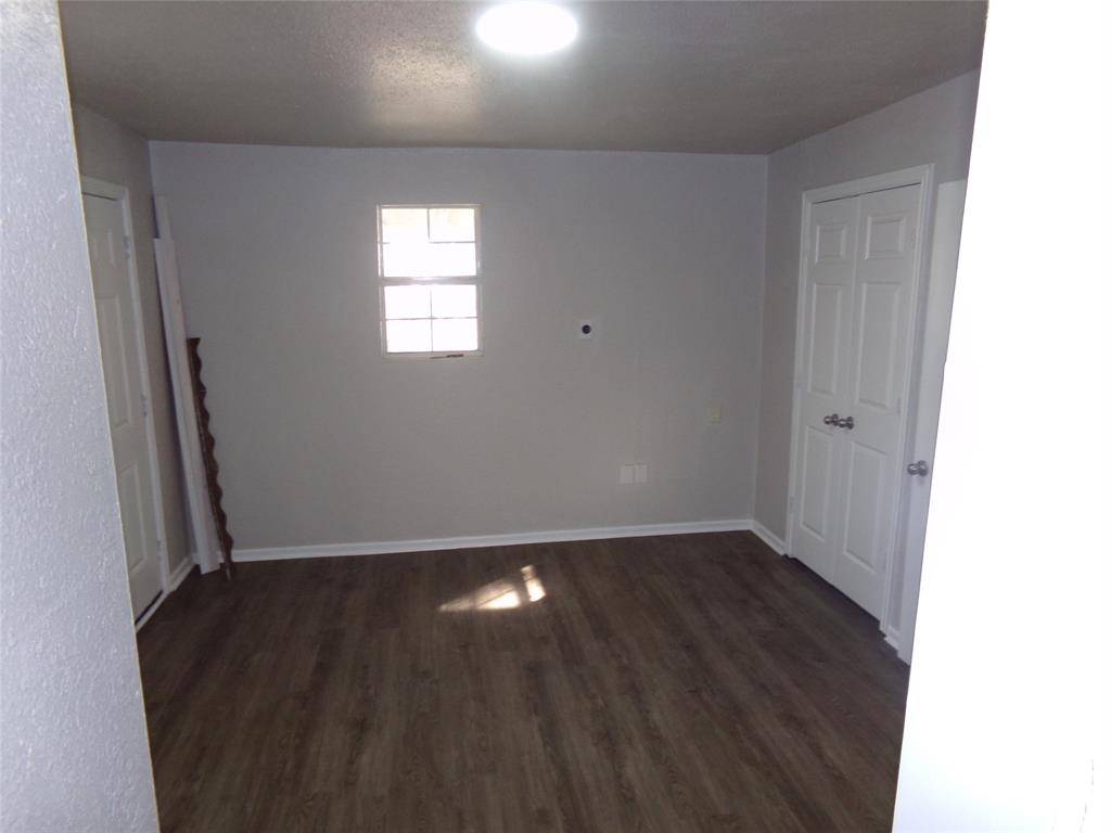 Dallas, TX 75216,2407 Volga Avenue