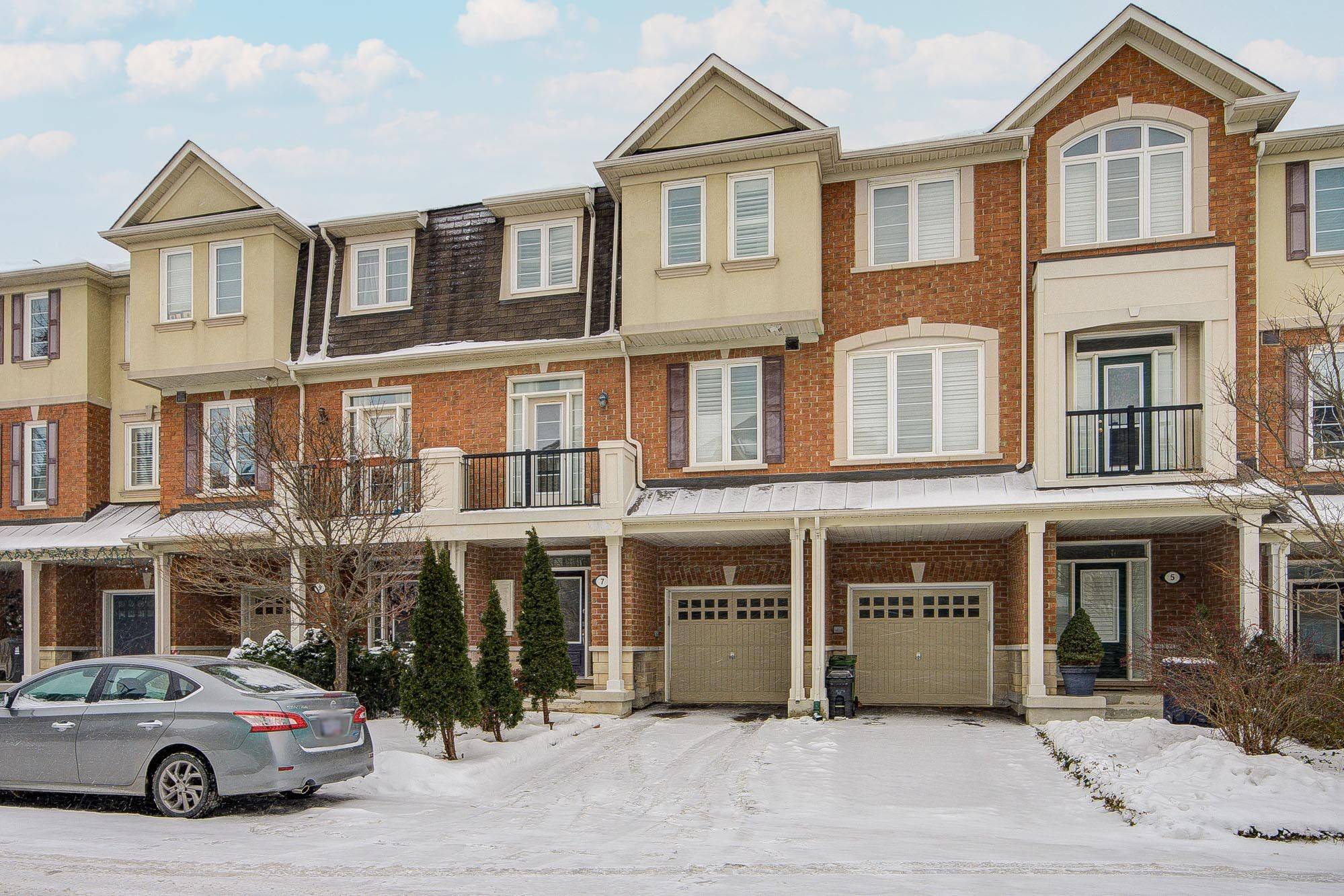 Toronto E04, ON M1L 0C6,7 Yates AVE