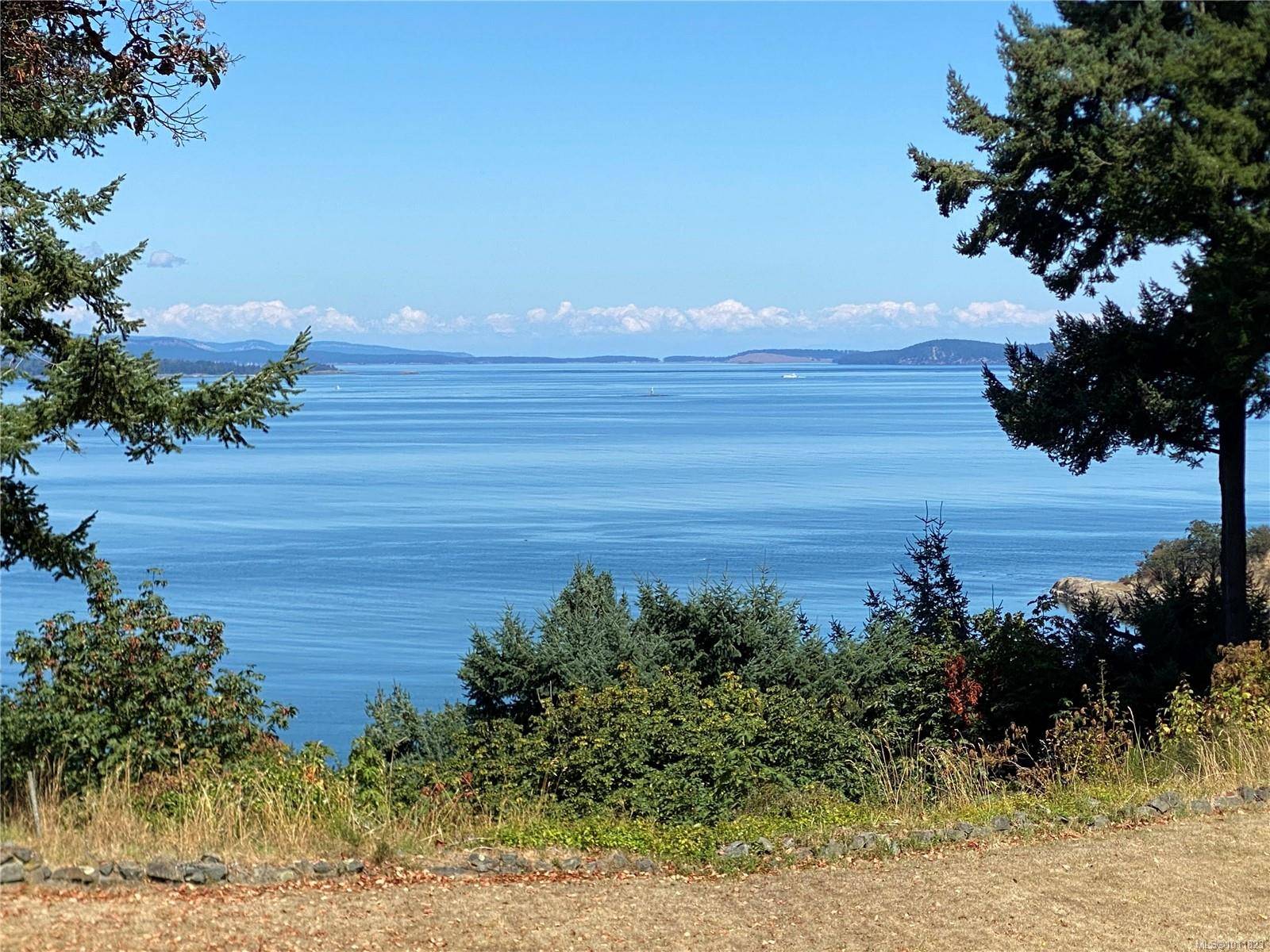 Saanich, BC V8N 3L7,4598 Torquay Dr