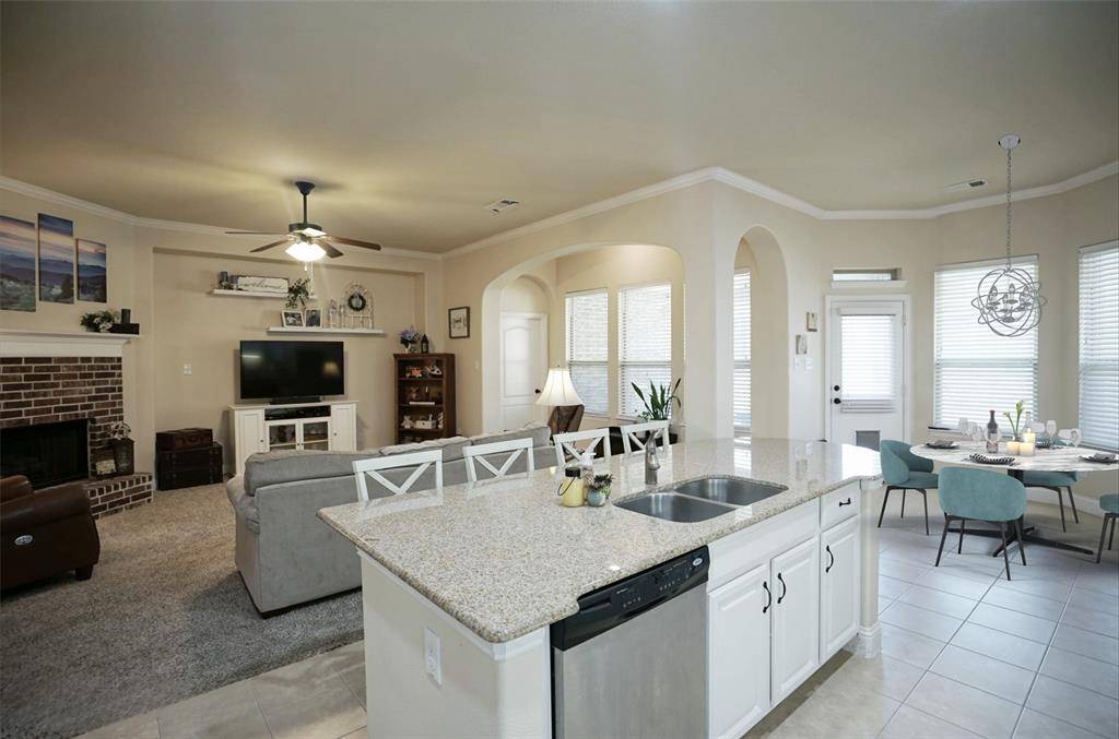 Fort Worth, TX 76244,3637 Saratoga Downs Way