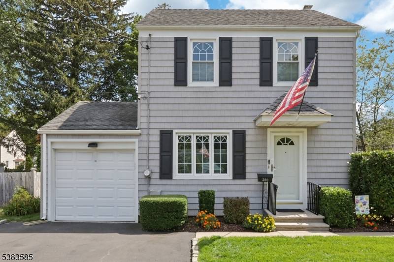 Paramus Boro, NJ 07652,390 Spring Valley Rd