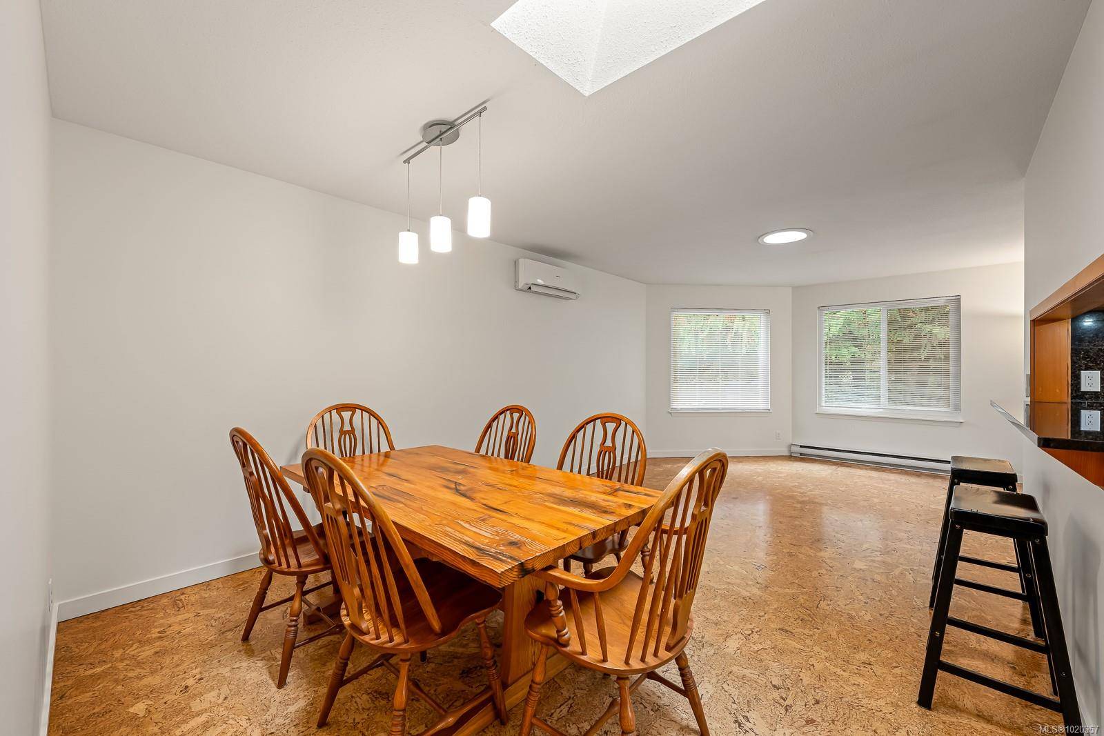 Courtenay, BC V9N 3L3,379 Willemar Ave #B