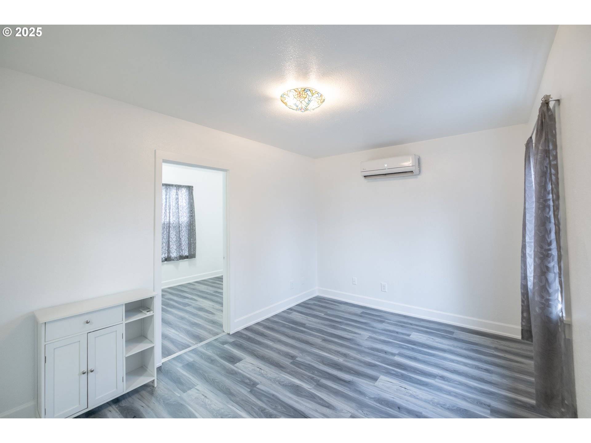 Salem, OR 97301,1810 LIBERTY ST NE