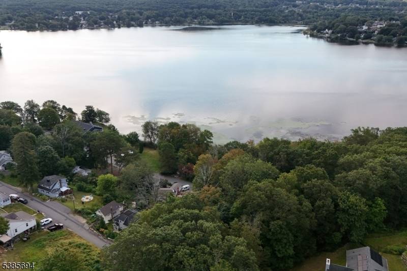 Stanhope Boro, NJ 07874,2 Robert Pl