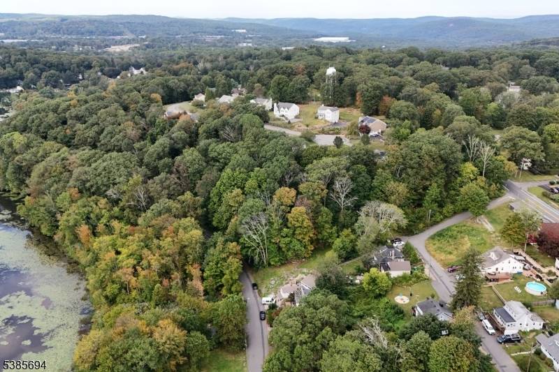 Stanhope Boro, NJ 07874,2 Robert Pl