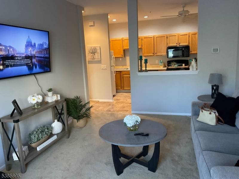 West Milford Twp., NJ 07480,5318 Richmond Rd #318