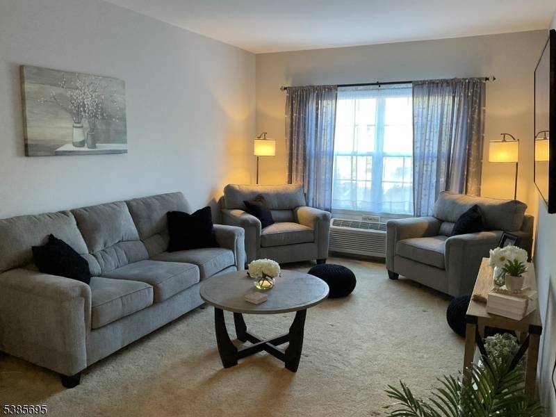 West Milford Twp., NJ 07480,5318 Richmond Rd #318