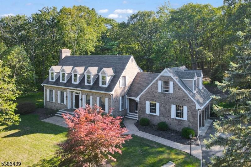 West Milford Twp., NJ 07480,16 Pond View Dr