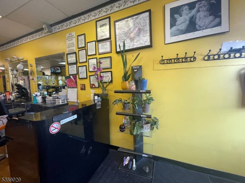 Elmwood Park Boro, NJ 07407,248 Broadway