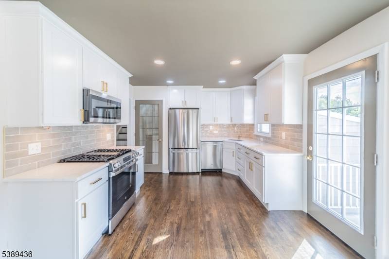 Carteret Boro, NJ 07008,63 Jackson Ave