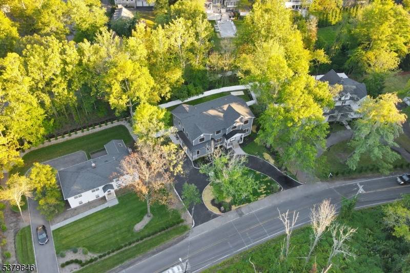 Millburn Twp., NJ 07078,470 White Oak Ridge Rd