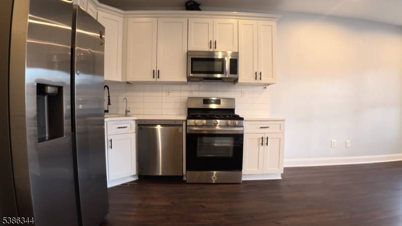 Clifton City, NJ 07014,322 Rutherford Blvd