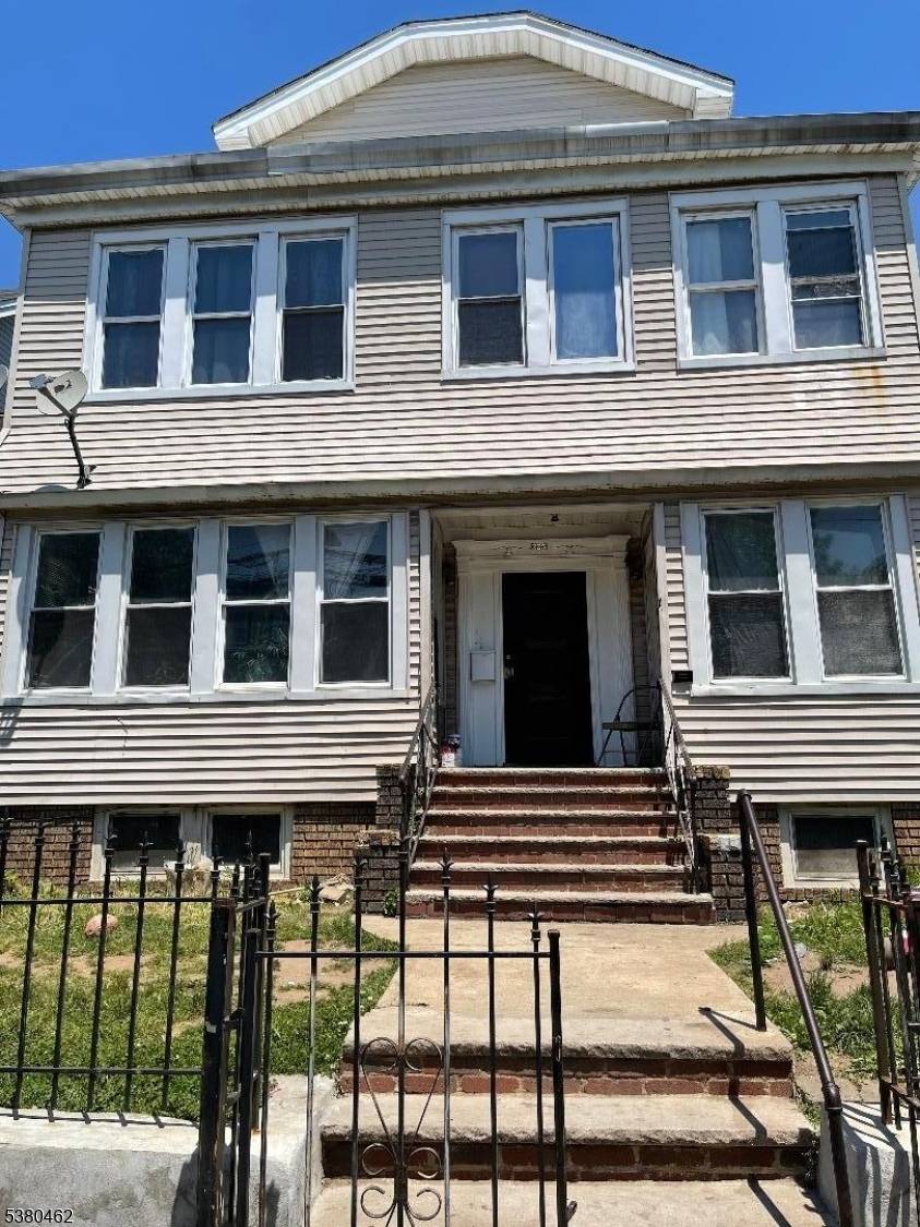 Newark City, NJ 07112,225 Renner Ave