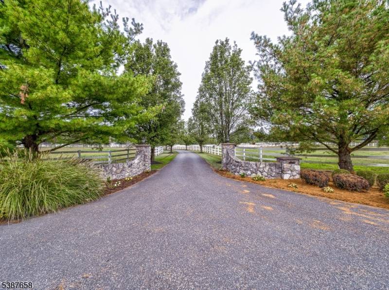 Alexandria Twp., NJ 08825,1431 County Road 519