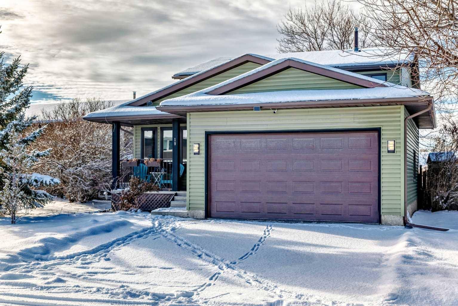 Calgary, AB T2E7R4,19 Mchugh PL NE