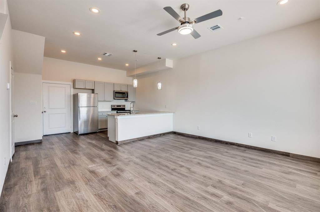 Arlington, TX 76013,710 Benge Drive #712-C