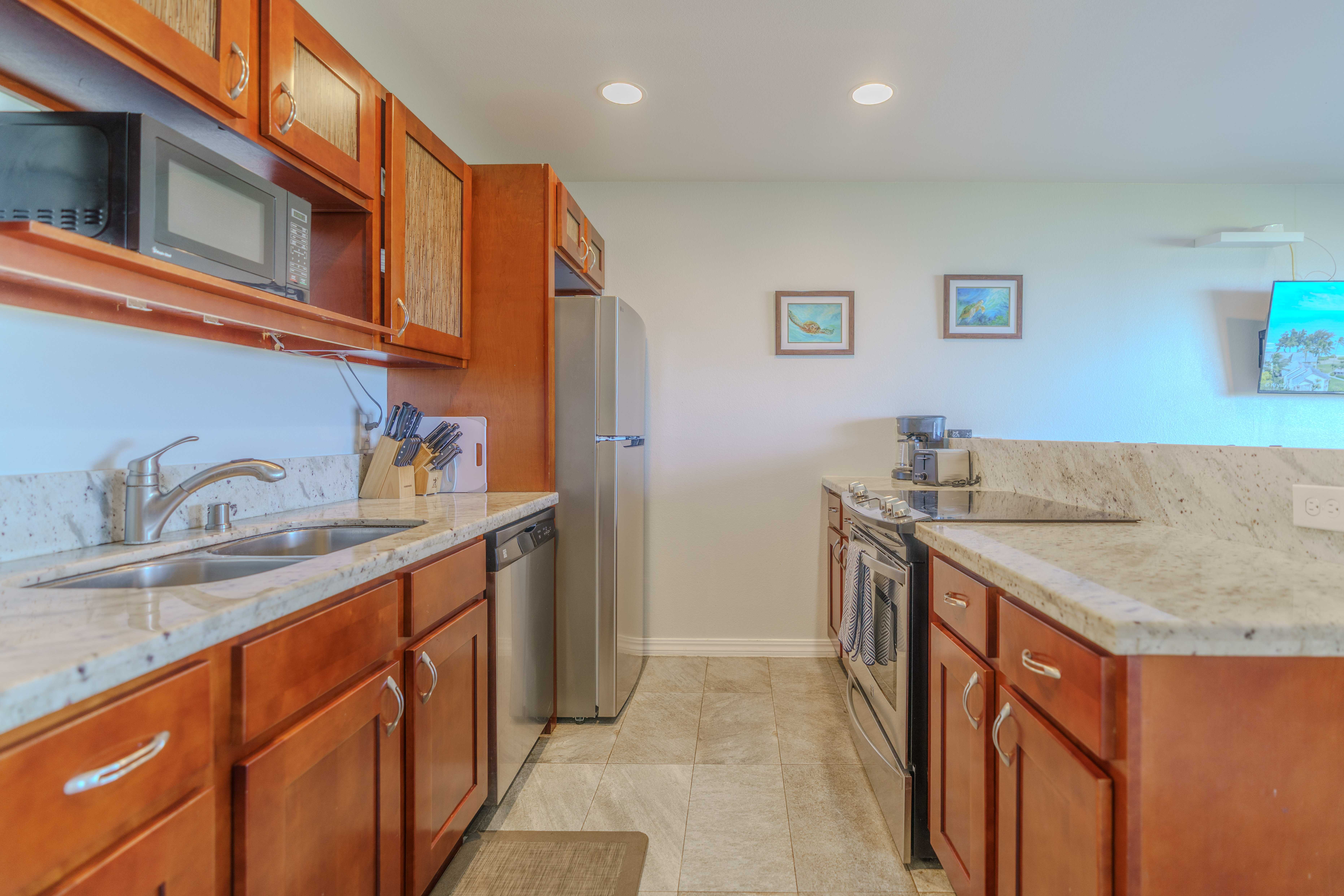 Kapaa, HI 96746,4-856 KUHIO HWY #102