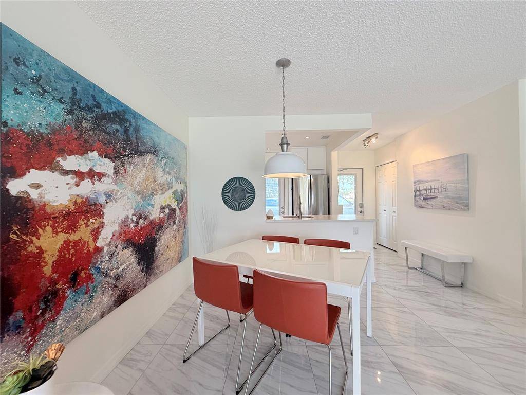 Lauderdale Lakes, FL 33319,4706 NW 36th St #412-S