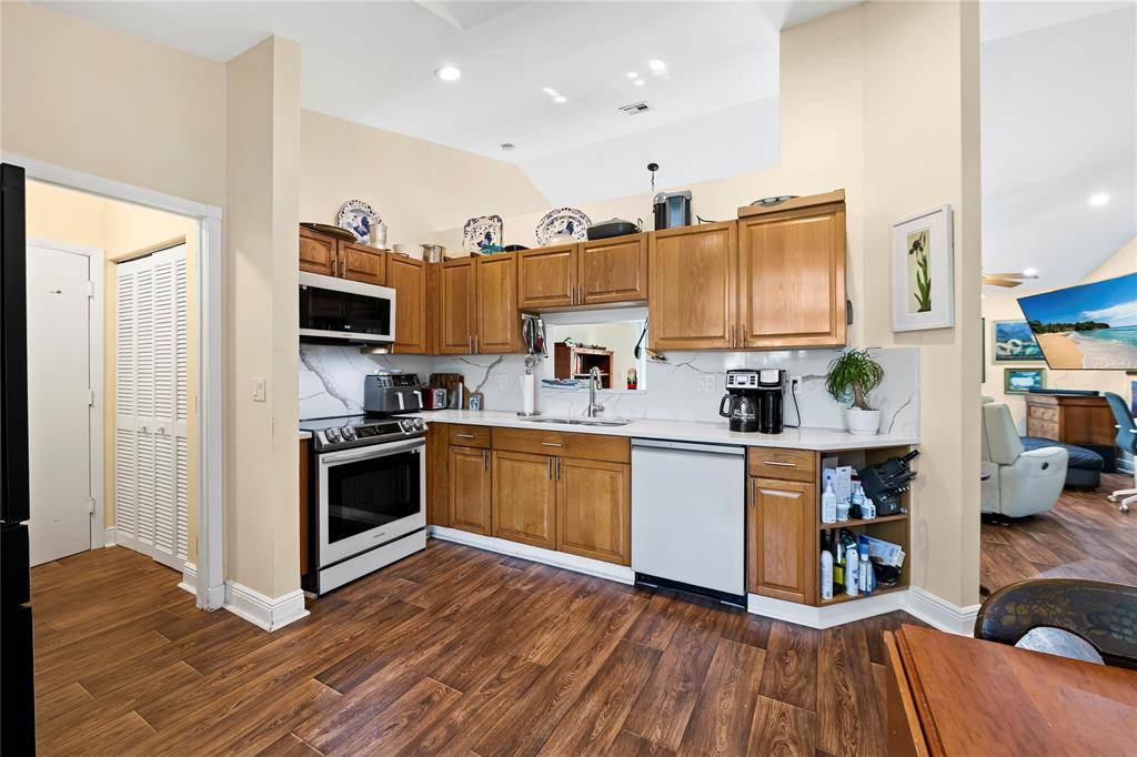 Coconut Creek, FL 33073,5875 NW 41st Way