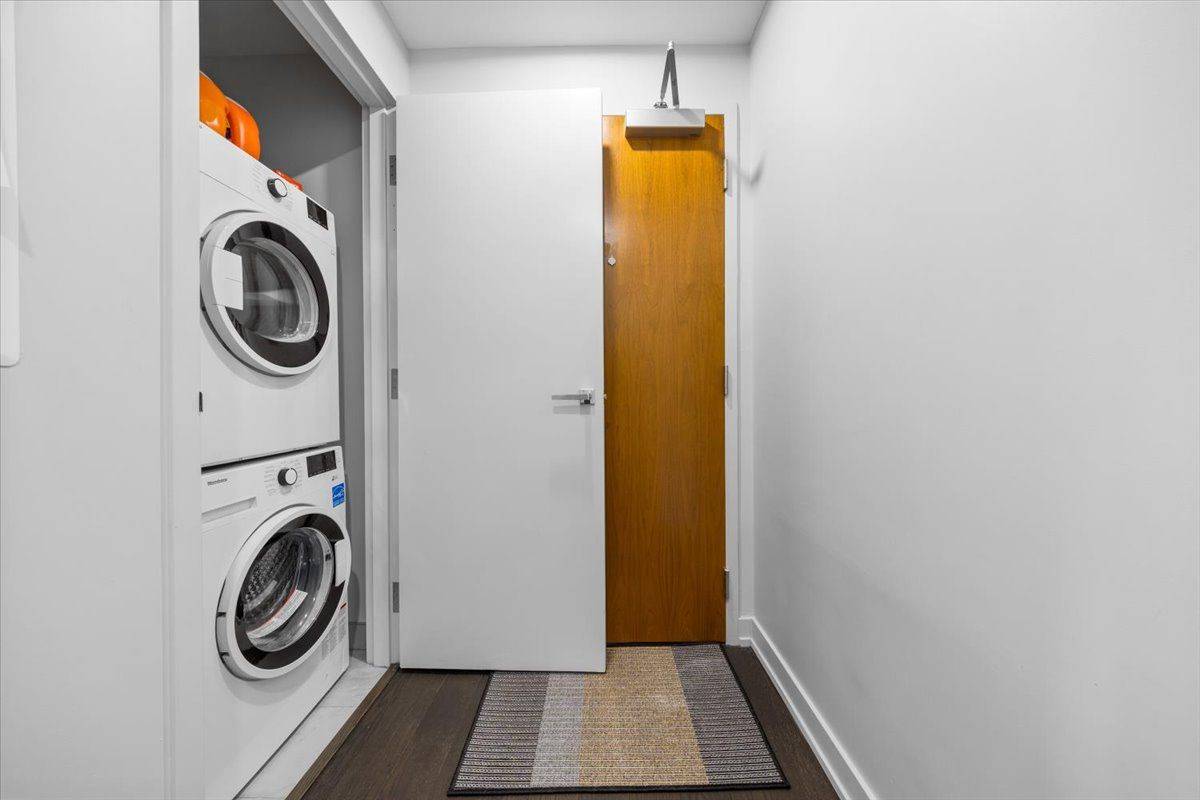 Ottawa Centre, ON K1P 0B7,101 Queen ST #910