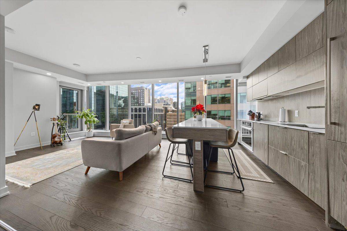 Ottawa Centre, ON K1P 0B7,101 Queen ST #910